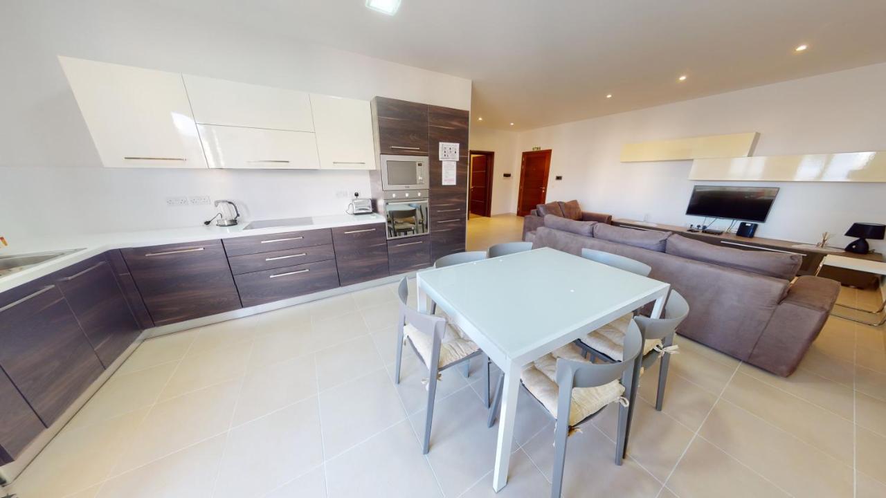 Spacious 2 Bedroom Apartment In Sliema Exterior foto